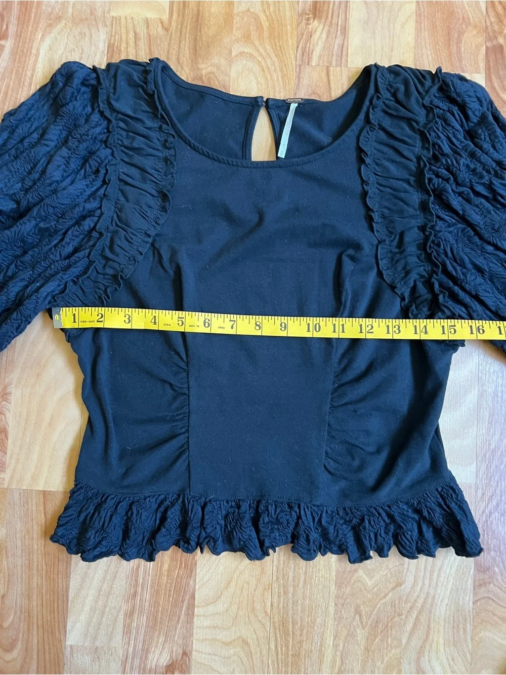 VGUC Free People Black Ruffled Puff Sleeve Long Sleeve Olivia Top